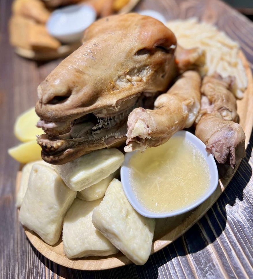 Вареная баранья голова